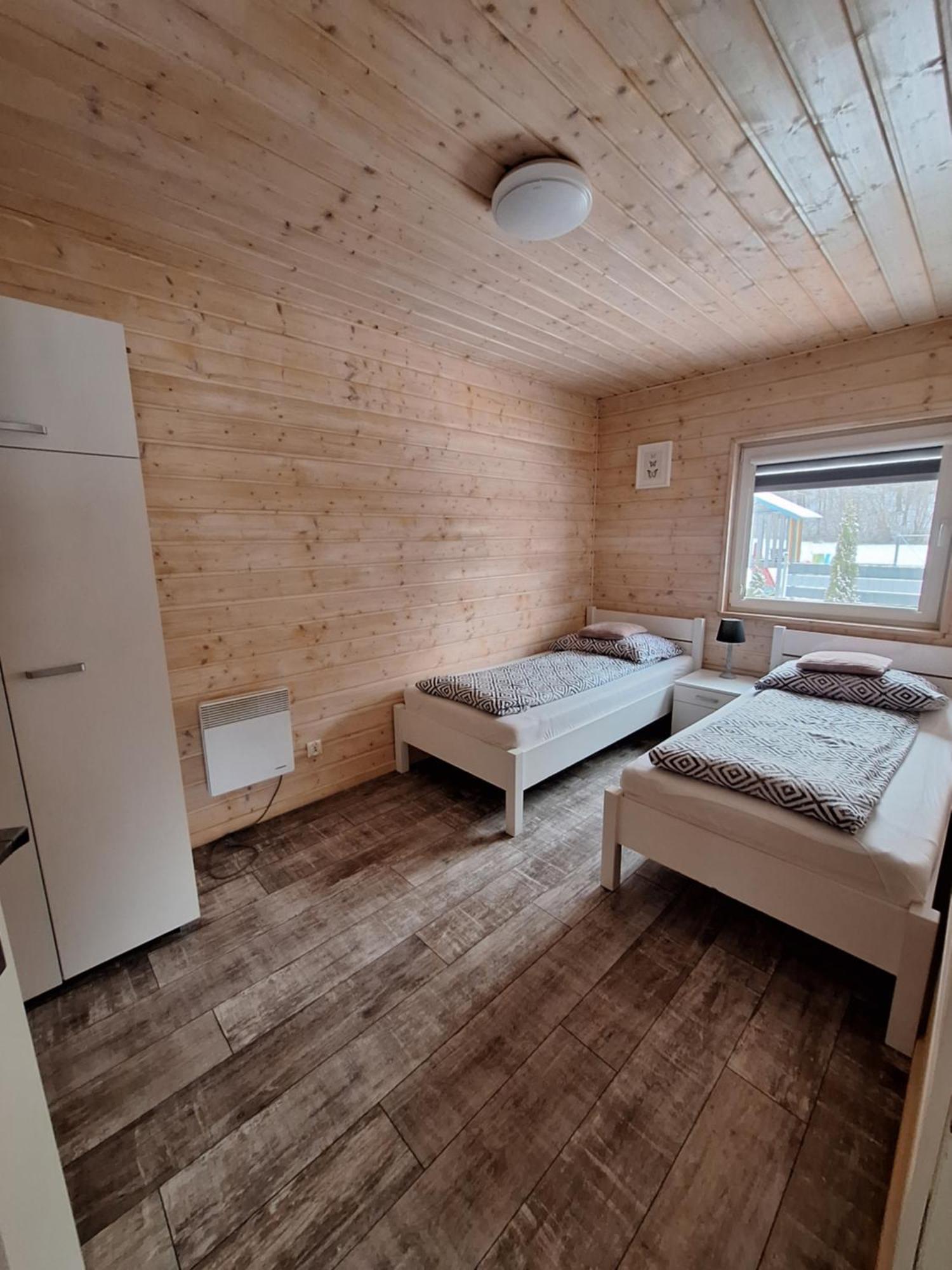 Domki Komfort Caloroczne Zator Bagian luar foto